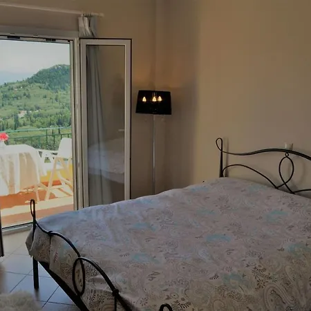 Ermina's Gaze * Agioi Deka (Corfu)